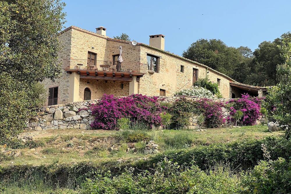 Mas Ambras 3-bedroom B&B located in Can Maimes in Agullana sleeps max 6 adults - in Darnius, Oberampurien