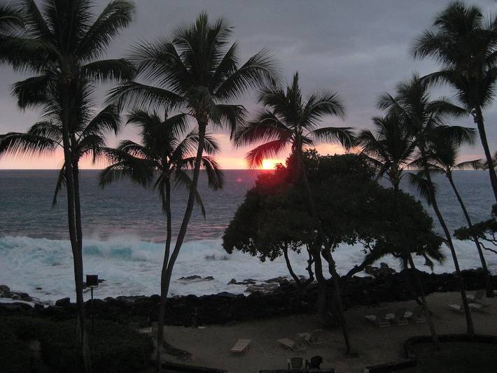 Vacation rental for 2 people, with pool and balcony as well as yard in Kailua-Kona