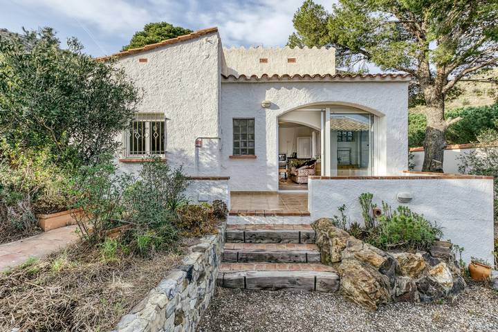 Chalet para 10 personas, con Balcón y Jardín en Alt Empordà - 2