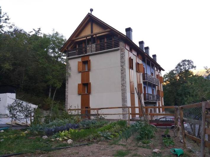 Gîte pour 8 personnes, avec jardin et terrasse, animaux acceptés à Bielsa