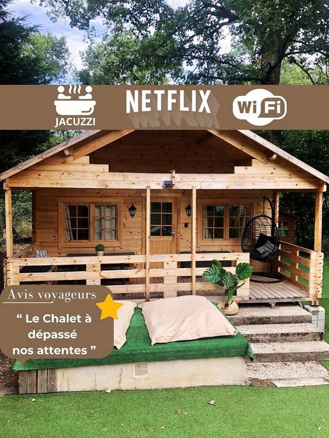 Chalet pour 6 personnes, avec jacuzzi ainsi que piscine et jardin