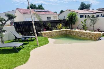 Location de vacances pour 8 personnes, avec jardin et piscine à Colombiers