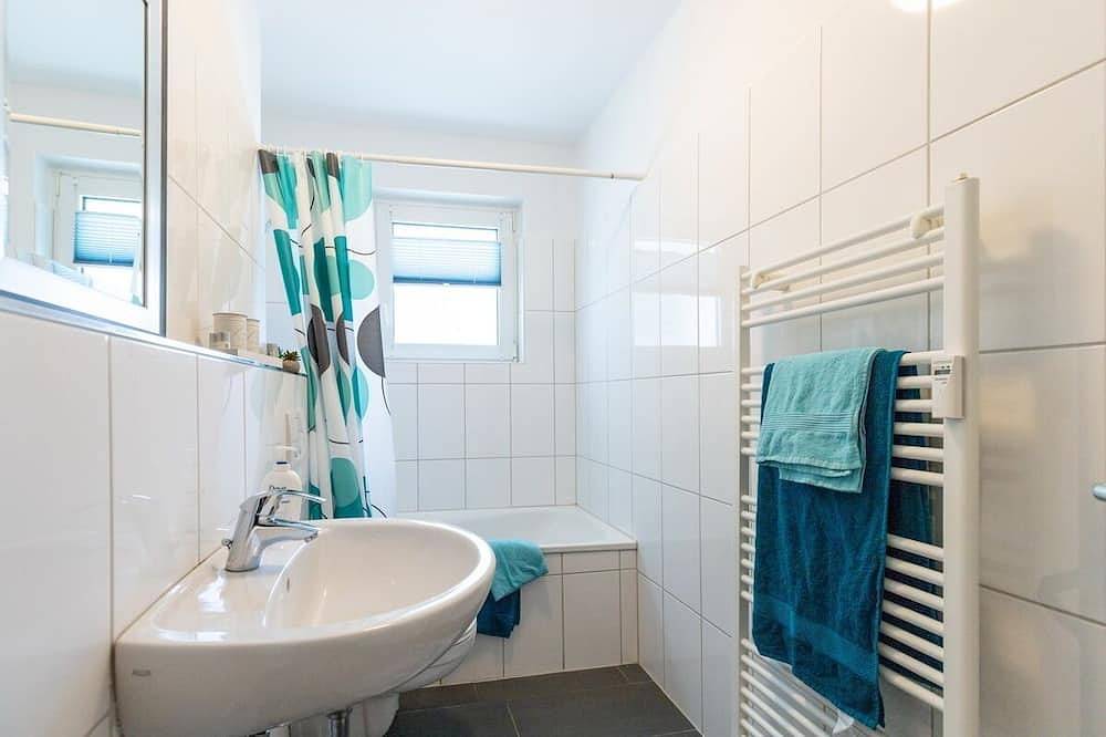 Ganze Wohnung, Modern eingerichtete Gästewohnung in Velbert (nahe Essen-Düsseldorf-Wuppertal) in Velbert, Kreis Mettmann