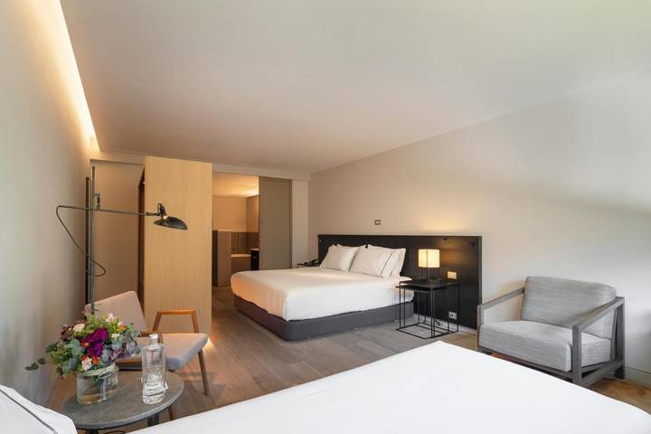 Hôtel pour 2 personnes, avec piscine ainsi que jardin et vue à Pampelune - 4