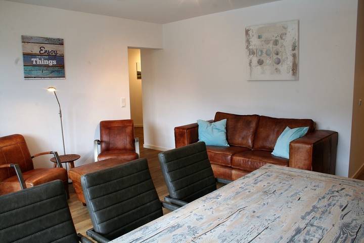 Ferienhaus für 6 Personen, mit Balkon/Terrasse und Balkon sowie Sauna in Winterberg