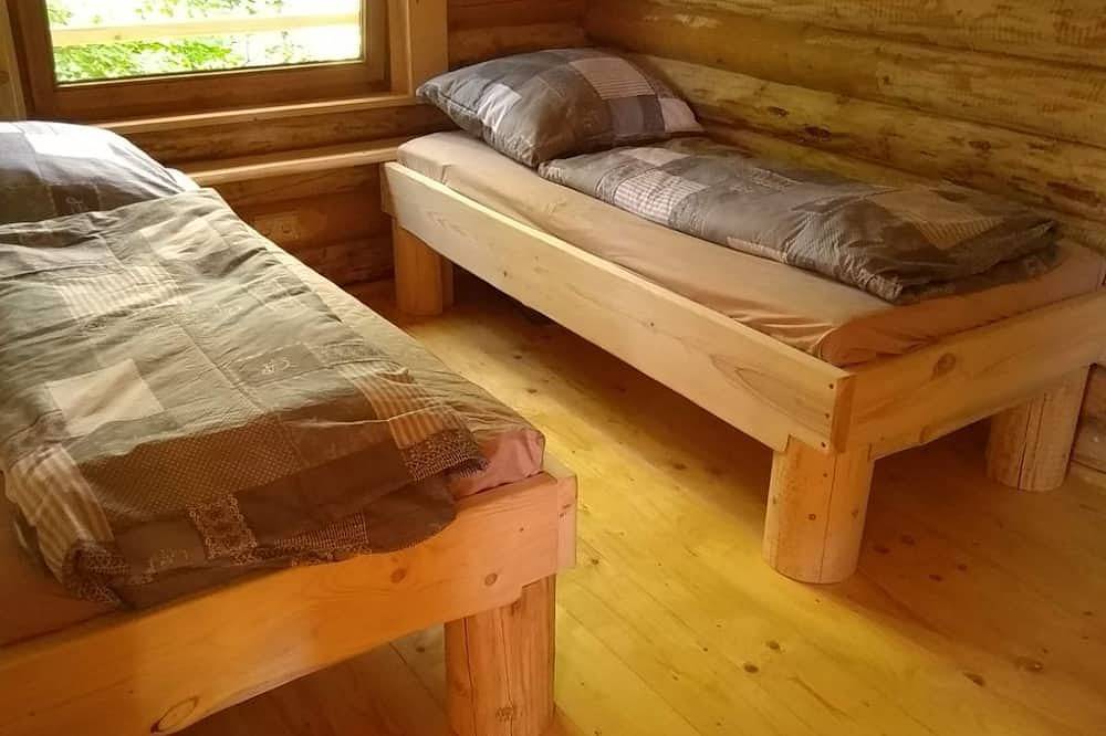 Ganze Wohnung, Uriges Hüttenappartement am Reiterhof in Grattersdorf, Vorderer Bayerischer Wald