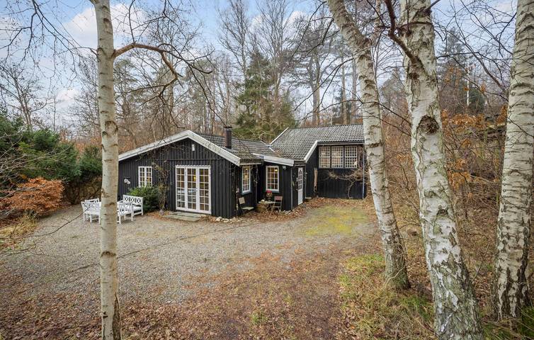 Ferieudlejning for 6 personer, med have og terrasse i Rågeleje