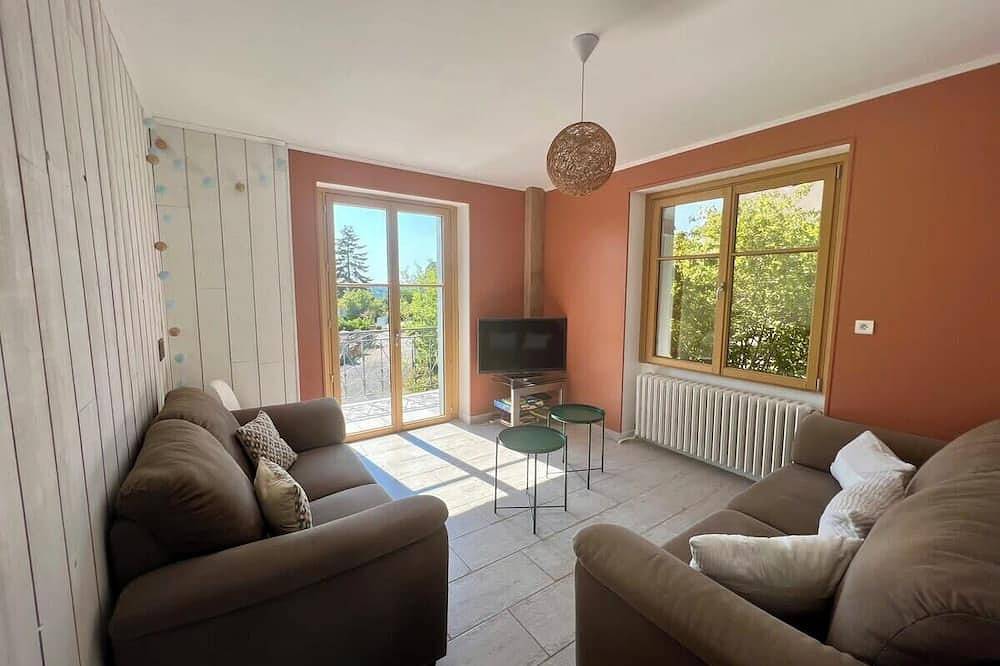 Villa La Baronnie - 11 pers - Proche Brive -Jardin in Ussac, Brive-la-Gaillarde region