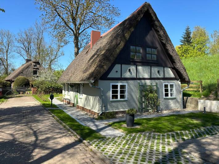 Ferienhaus für 6 Personen, mit Terrasse und Garten in Drochtersen