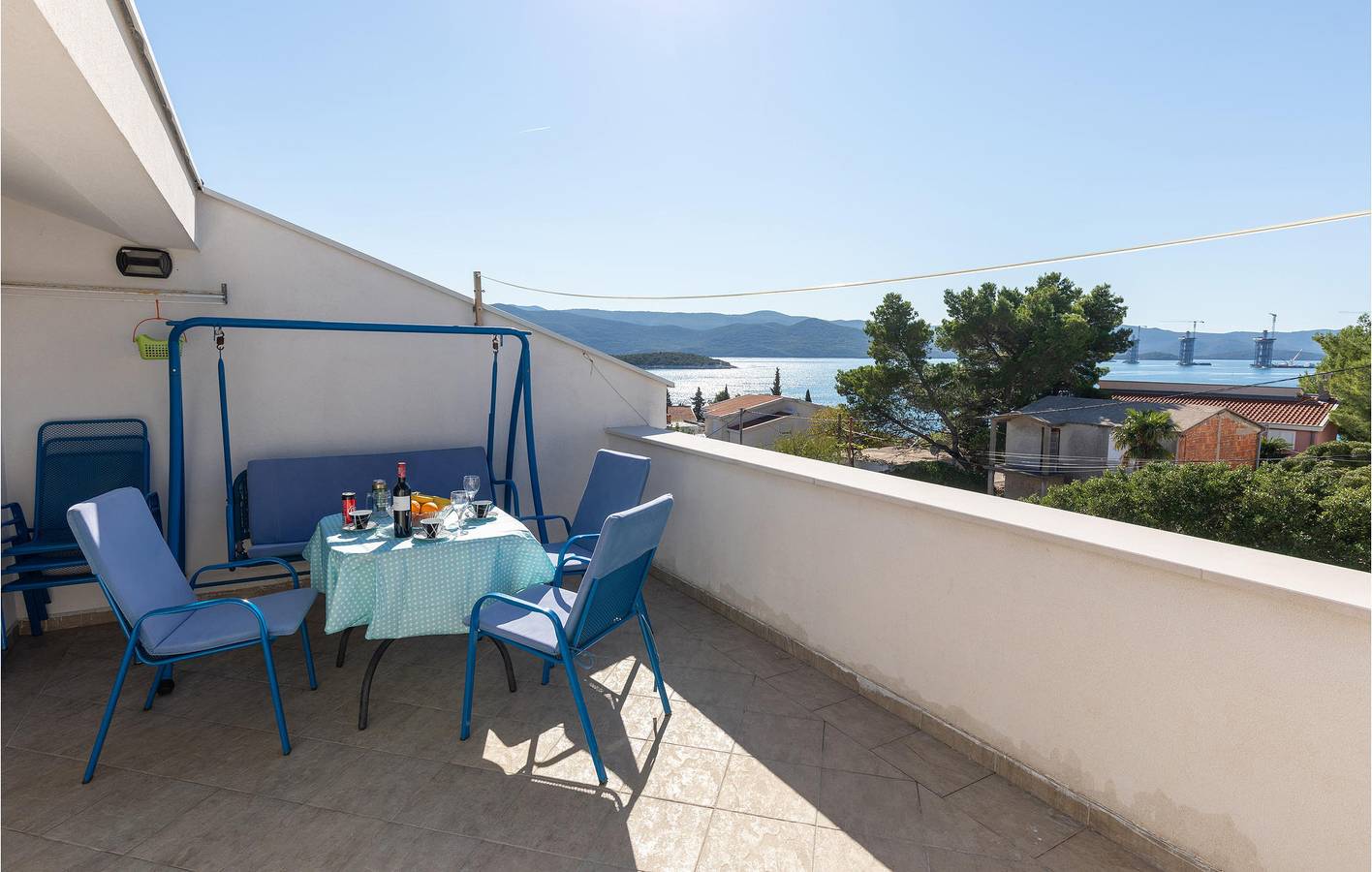Ganze Ferienwohnung, Gemütliche 2-Zimmer-Wohnung mit Terrasse in Strandnähe und guter Infrastruktur in Klek, Dubrovnik-Neretva