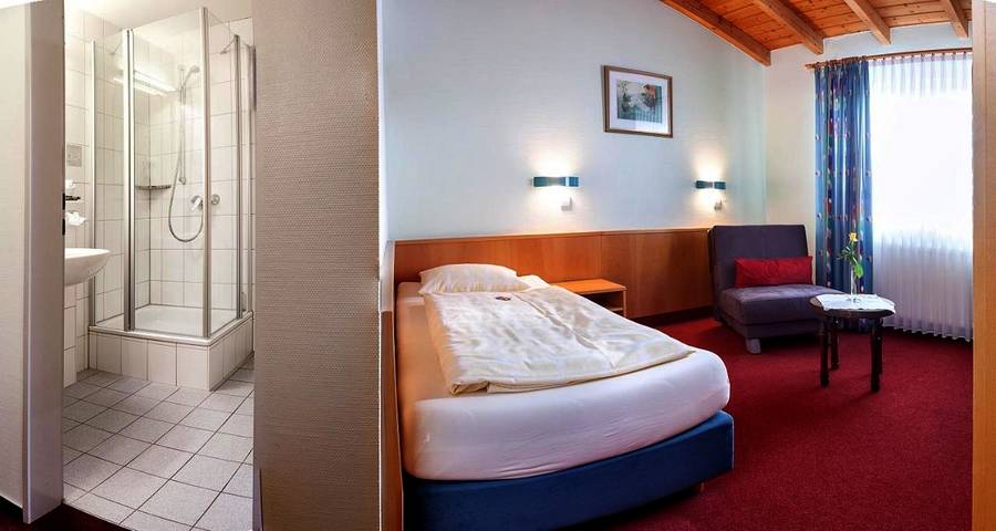 Hotel für 3 Personen, mit Terrasse in Öhringen - 4