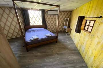 Camping pour 8 Personnes dans Jumièges, Région de Rouen, Photo 1