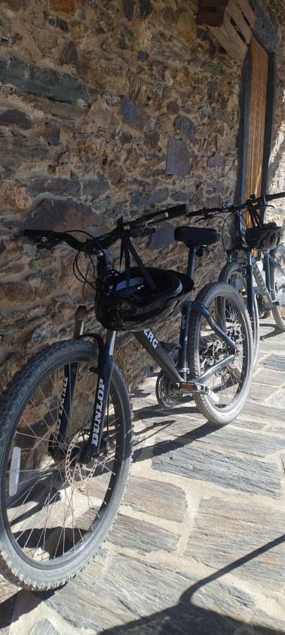 Location de vacances pour 2 personnes, avec bassin pour enfant et vue ainsi que jardin et piscine dans Mogadouro - 2