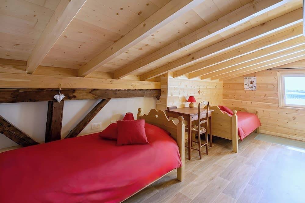 Entire apartment, Casa-Marguerite centre St Véran cosy 3ch in Saint-Véran, Queyras