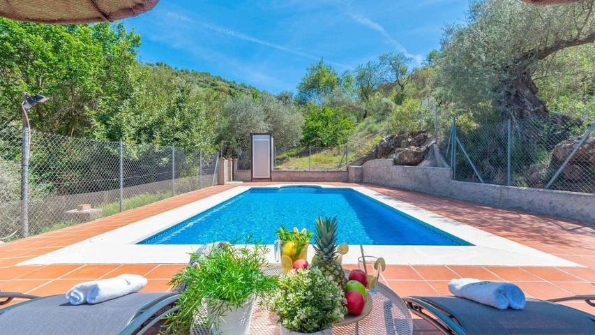 Casa rural para 7 personas, con Jardín y Piscina en Casabermeja