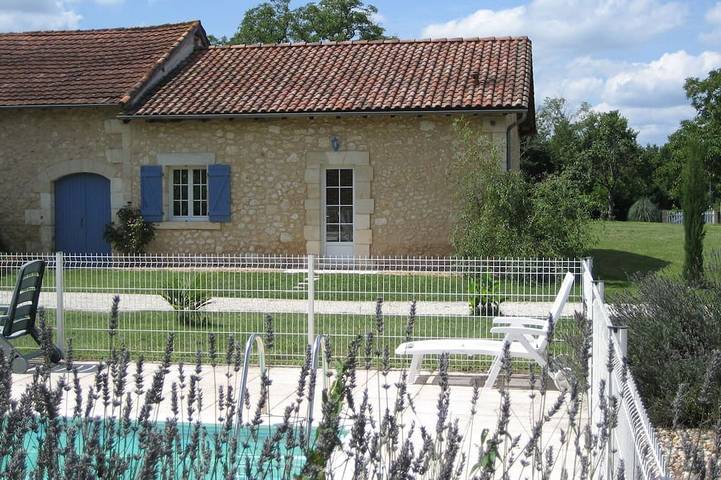 Gîte pour 5 personnes, avec Terrasse et Jardin