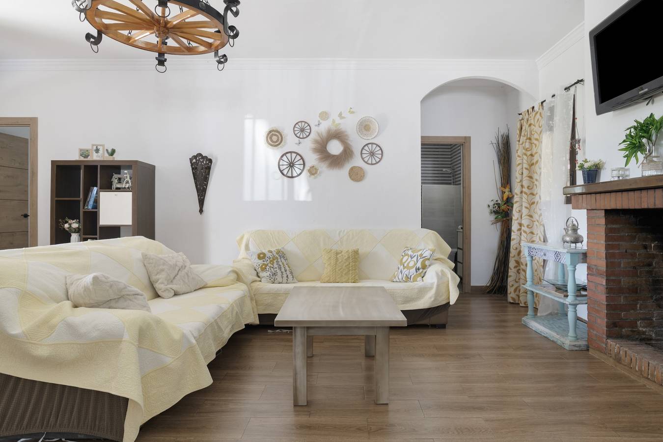 Appartement entier, Appartement 'Arroyuelo' avec vue sur la montagne, Wi-Fi et climatisation in Prado del Rey, Pueblos Blancos