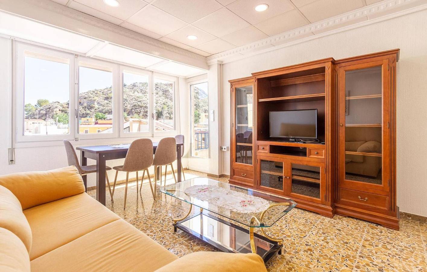 Apartamento entero, Cozy apartment in orihuela with wifi in Orihuela, Provincia de Alicante