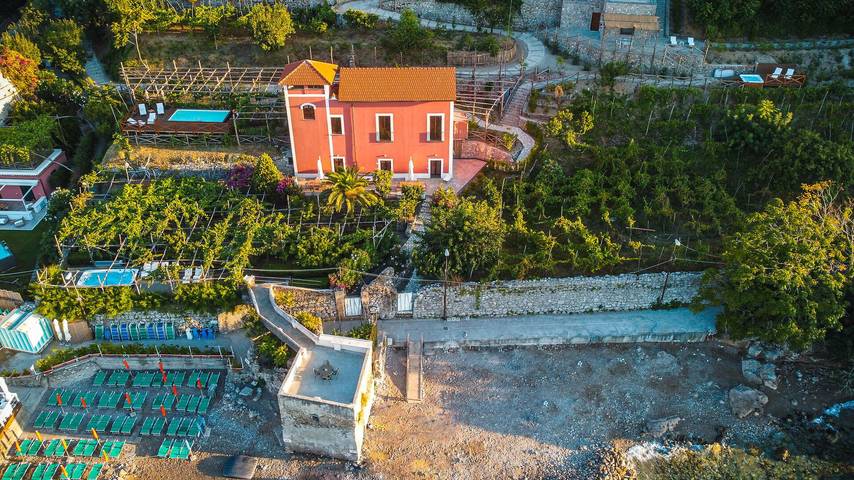 Location de vacances pour 8 personnes, avec jardin et balcon à Vico Equense - 3
