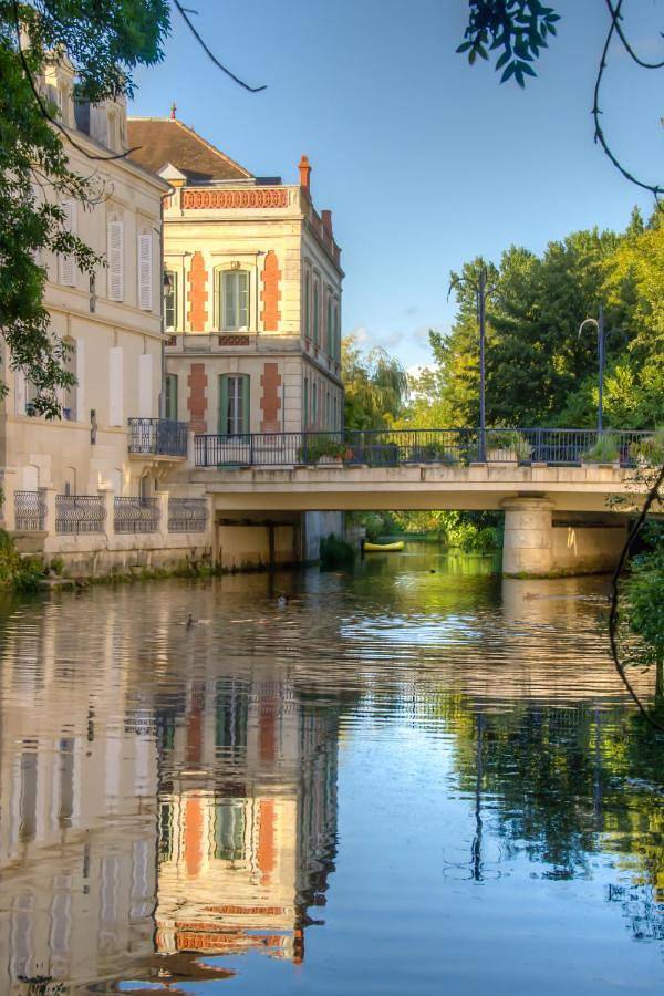 Location de vacances pour 10 personnes, avec vue et jardin à Pons - 4