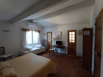 B&b for 2 People in Saint-Marc-Jaumegarde, Aix-en-Provence region, Photo 3