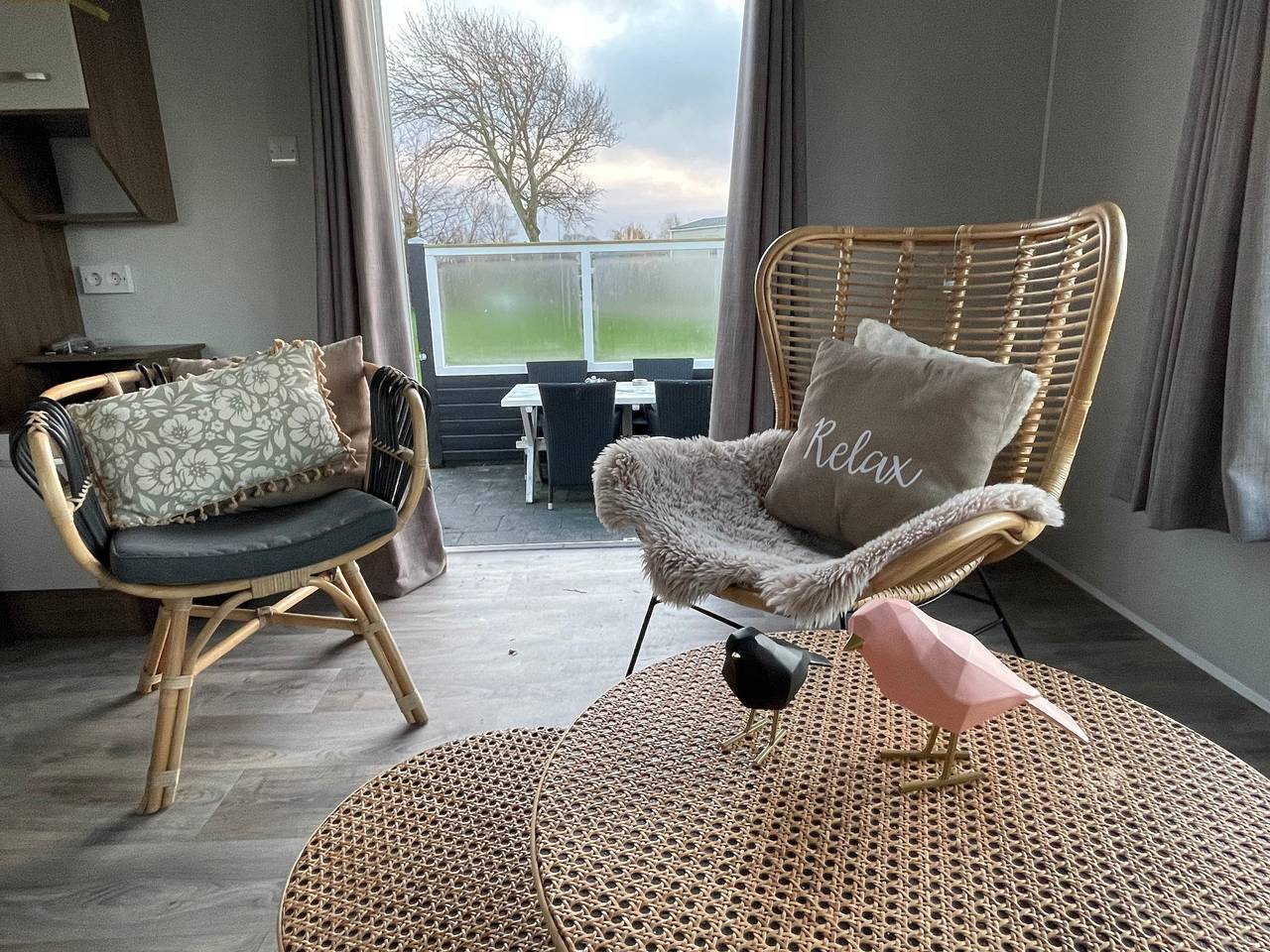 Neues, ruhiges Ferienhaus Nr. 46 Chalet mit Meerblick 100 Meter zum Wattenmeer, komplett eingezäunt in Wieringen, Ijsselmeer