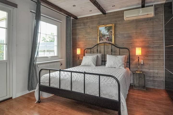 Cozy home in Degerfors with sauna in Vänern