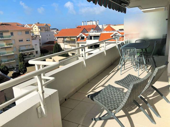 Gîte pour 4 personnes, avec terrasse, adapté aux familles dans Gare D Arcachon