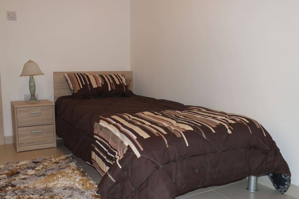 Ganze Wohnung, Moderne sonnige Wohnung mit Balkon in Marsaskala, Insel Malta