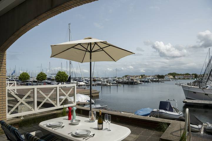 Ferienhaus für 4 Personen, mit Balkon und Balkon/Terrasse sowie Terrasse und Pool in Goeree-Overflakkee - 2