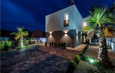 Ferienhaus für 10 Personen, mit Terrasse, mit Haustier in Nin