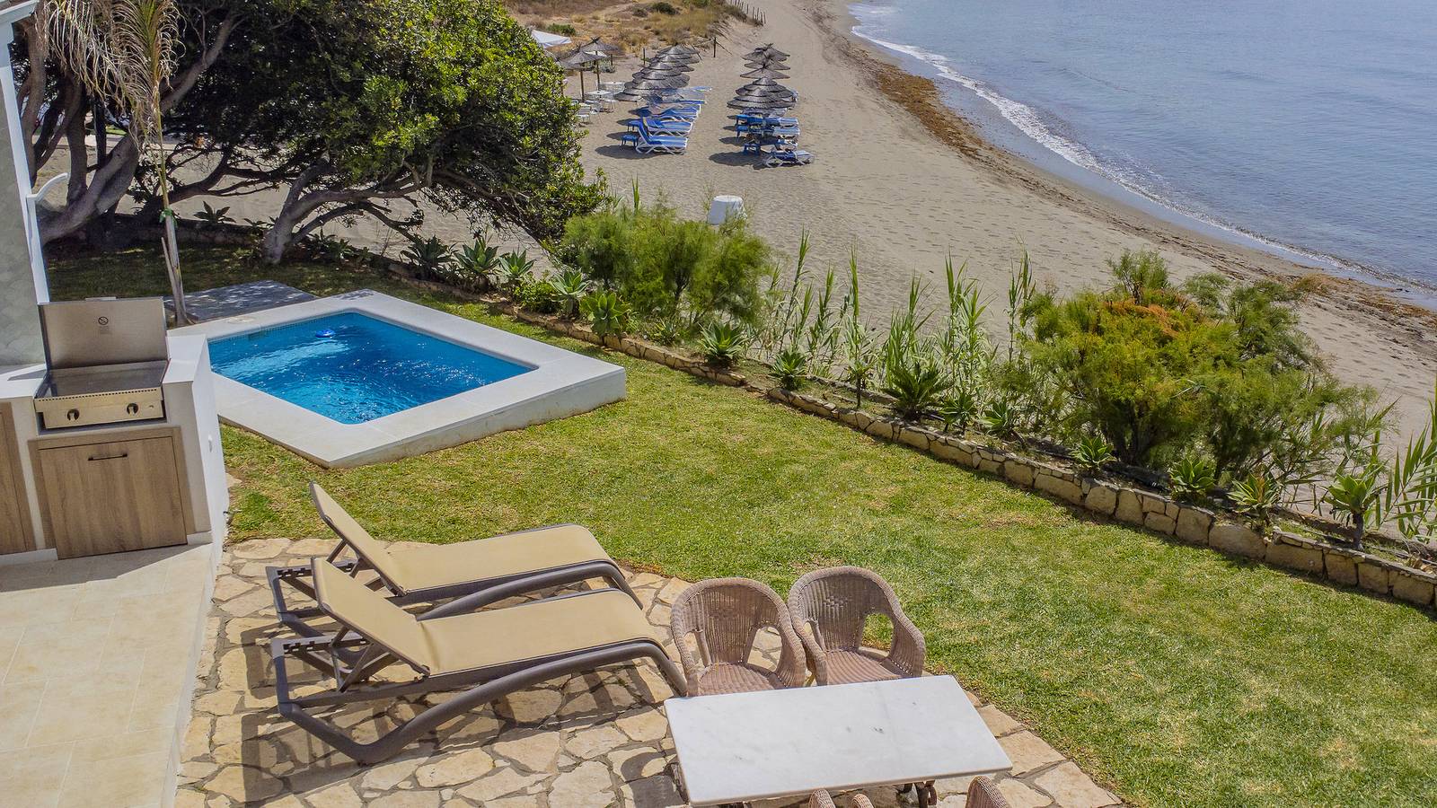 Cubo's Beachfront Villa Khayyam in Mijas Costa, Mijas