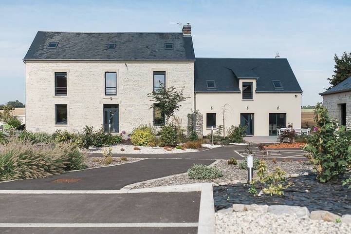 Gîte pour 11 personnes, avec Terrasse et Jardin