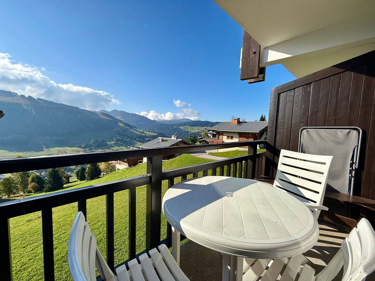 Ganzes Studio, Helles Studio mit Südbalkon, für 4 Pers in Notre-Dame-de-Bellecombe, Albertville und Umgebung