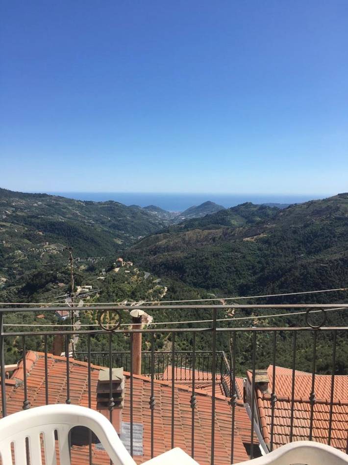 Gîte pour 4 personnes, avec vue et terrasse, animaux acceptés à Perinaldo - 3