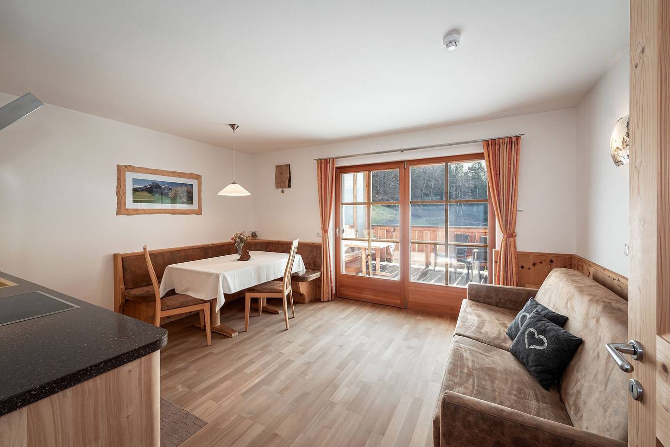 Cały apartament, Holiday Apartment “Sonnenschein” near Seiser Alm with Mountain View & Balcony in Tagusa, Kastelruth