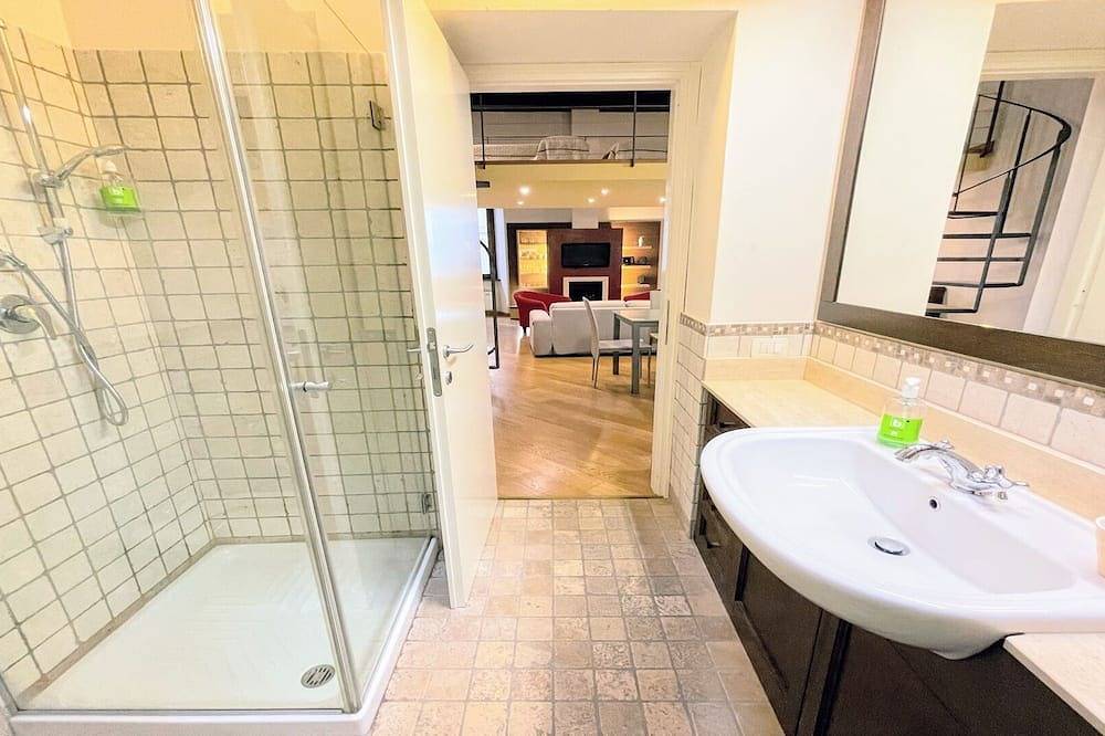 Entire apartment, Terrazza Duomo/Spoleto Centre/Pedestrian/Slps 6/Wifi/Rome 1 Hr in Spoleto, Perugia Province
