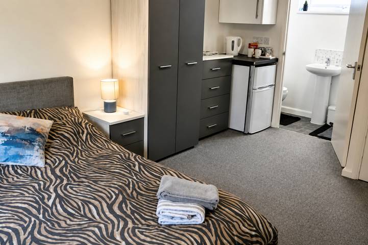 Location de vacances pour 2 personnes, avec terrasse et jardin, animaux acceptés à Corby - 4