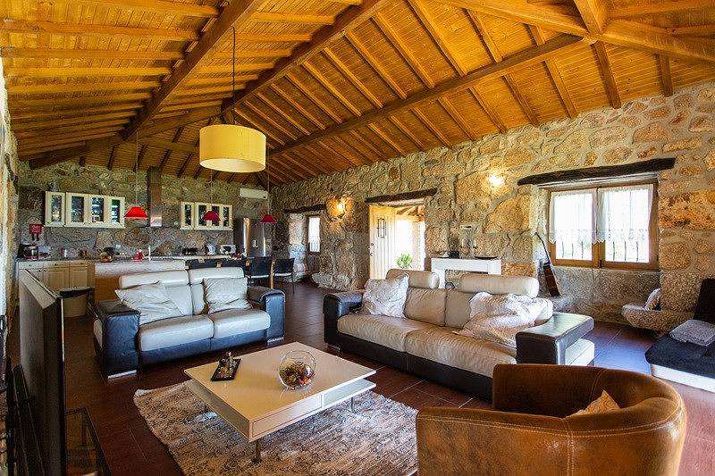 Luxury Villa Private Pool in Ribas, Distrito de Braga