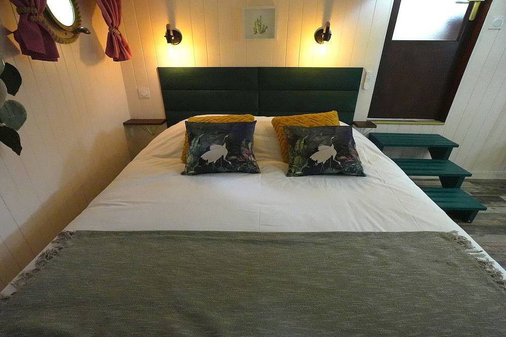 Peniche Spa Le Makara Cottage 2 Bedrooms in Avignon, Vaucluse