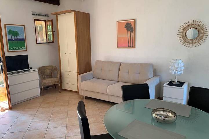 Gîte pour 2 personnes, avec terrasse dans Plage de Gigaro - 4