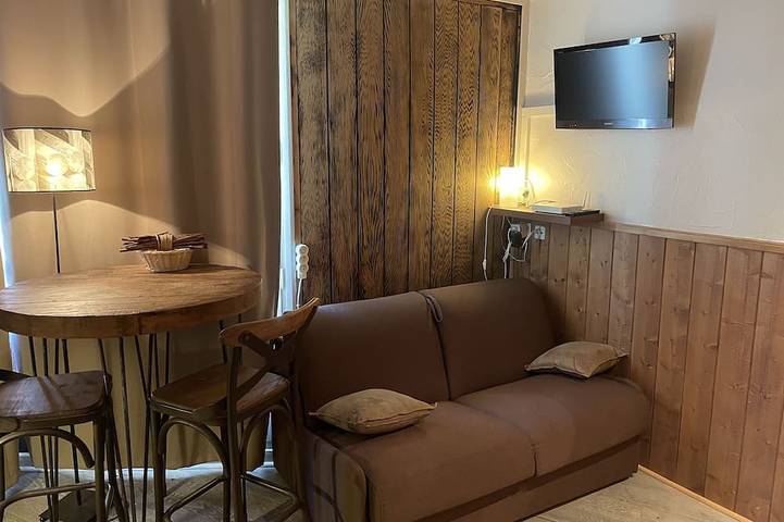 Entire apartment, Apartment at the foot of the slopes in Morzine, Les Portes du Soleil