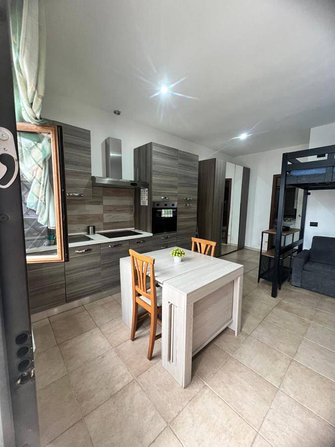 Appartamento intero, One-Bedroom Apartment in Torvaianica, Pomezia