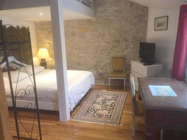 Location de vacances pour 3 personnes, avec jardin et vue, animaux acceptés à Fontainebleau - 3