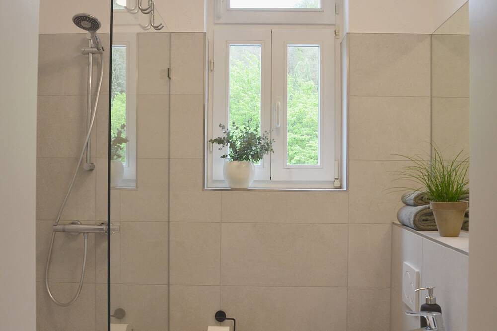 Ganze Wohnung, Die Gründerzeitvilla zwischen Weinstraße und Pfälzer Wald in Bad Bergzabern, Südliche Weinstraße