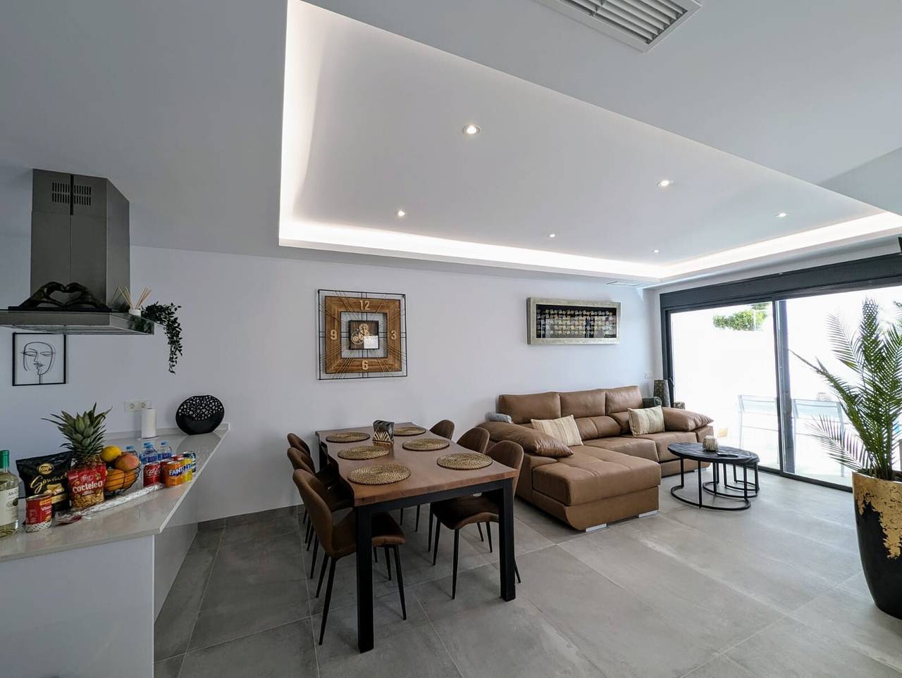 Exklusive Ferienvilla mit privatem Pool, Wlan und Klimaanlage im Zentrum von Los Montesinos in Los Montesinos, Costa Blanca