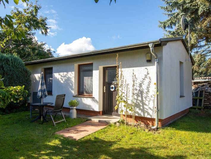 Ferienhaus für 2 Personen, mit Garten in Freest - 2