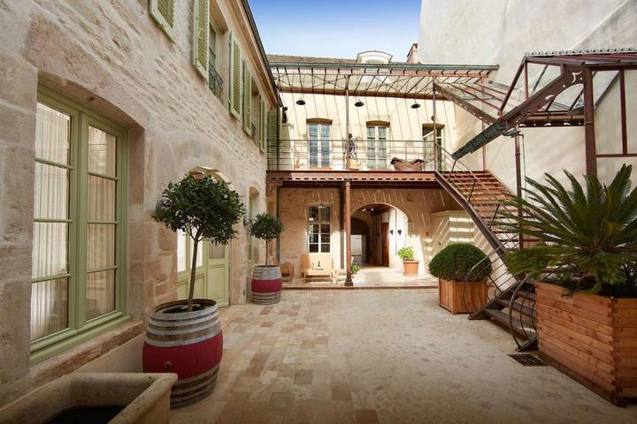B&b voor 2 personen, met Terras en Uitzicht in Beaune
