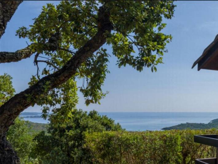 Camping pour 4 personnes, avec bassin pour enfant en Corse - 2