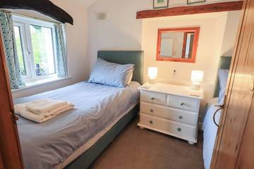 Log Cabin for 4 People in Bassenthwaite, Cumbria, Photo 1